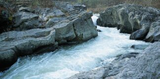 Guvernul a aprobat indicatorii tehnico-economici pentru reabilitarea Bazinului de Apă Curată (BAC) de la Paltinu, județul Prahova