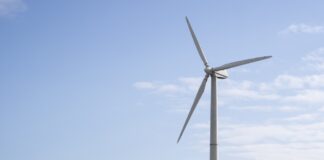 Ministrul Energiei, Sebastian Burduja, anunță lansarea celui mai ambițios apel pentru energie regenerabilă din România: 3.472 MW scoși la licitație prin Contracte pentru Diferență. “Ca de fiecare dată, ne ținem de cuvânt: investiții, investiții, investiții pentru energie mai ieftină și mai curată pentru români.”