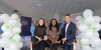 RenewAcad și Rezolv Energy au inaugurat oficial astăzi primul centru de formare în energie regenerabilă din Buzău, oferind 100 de locuri gratuite de instruire în domeniul energiilor verzi